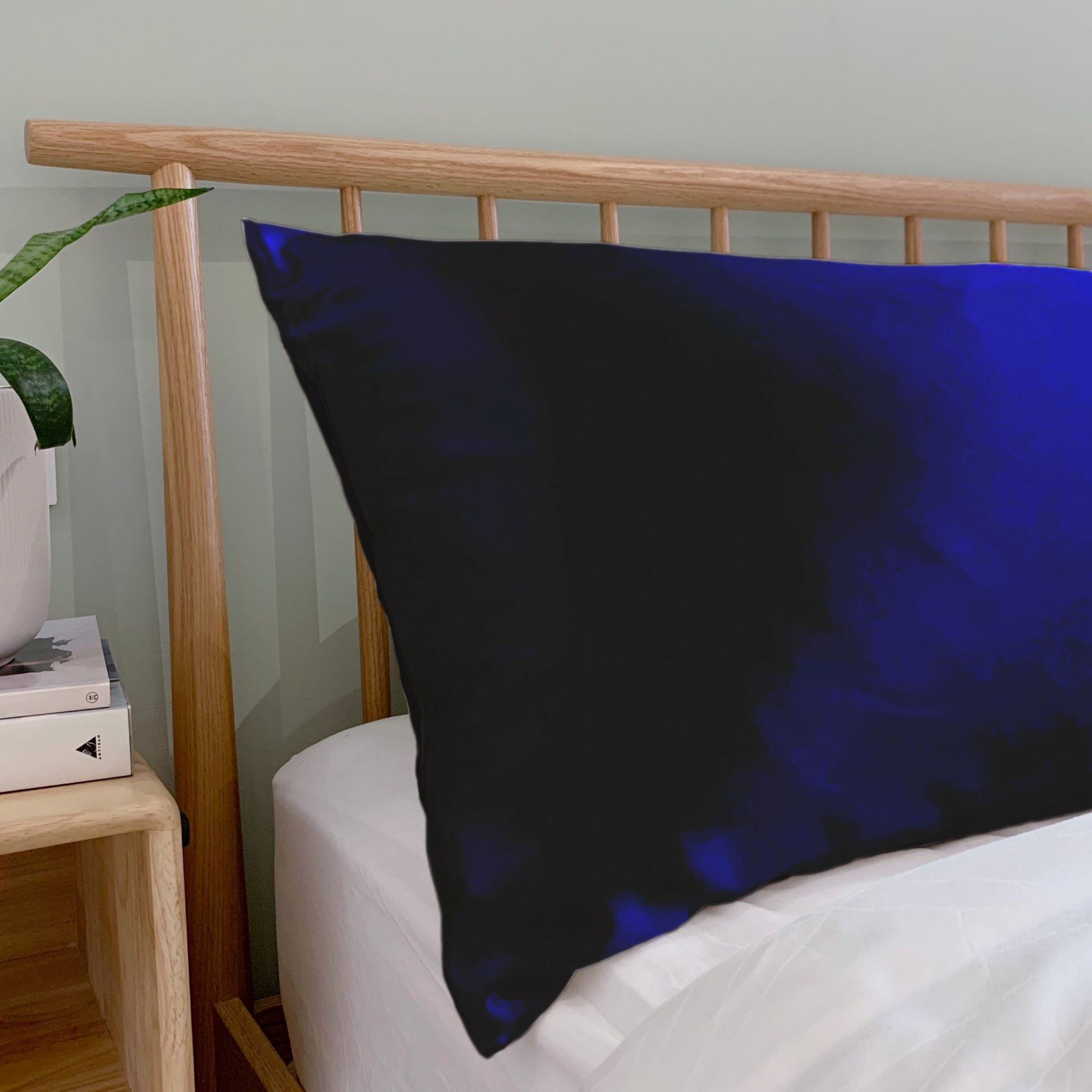 silk pillowcase - navy