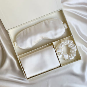 Open image in slideshow, Like Saturdays Sweet Dreams Silk Gift Set in Ivory White
